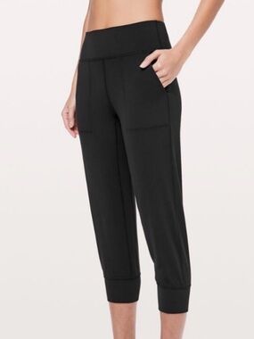 Lululemon Align Jogger Crop Size 6 Black